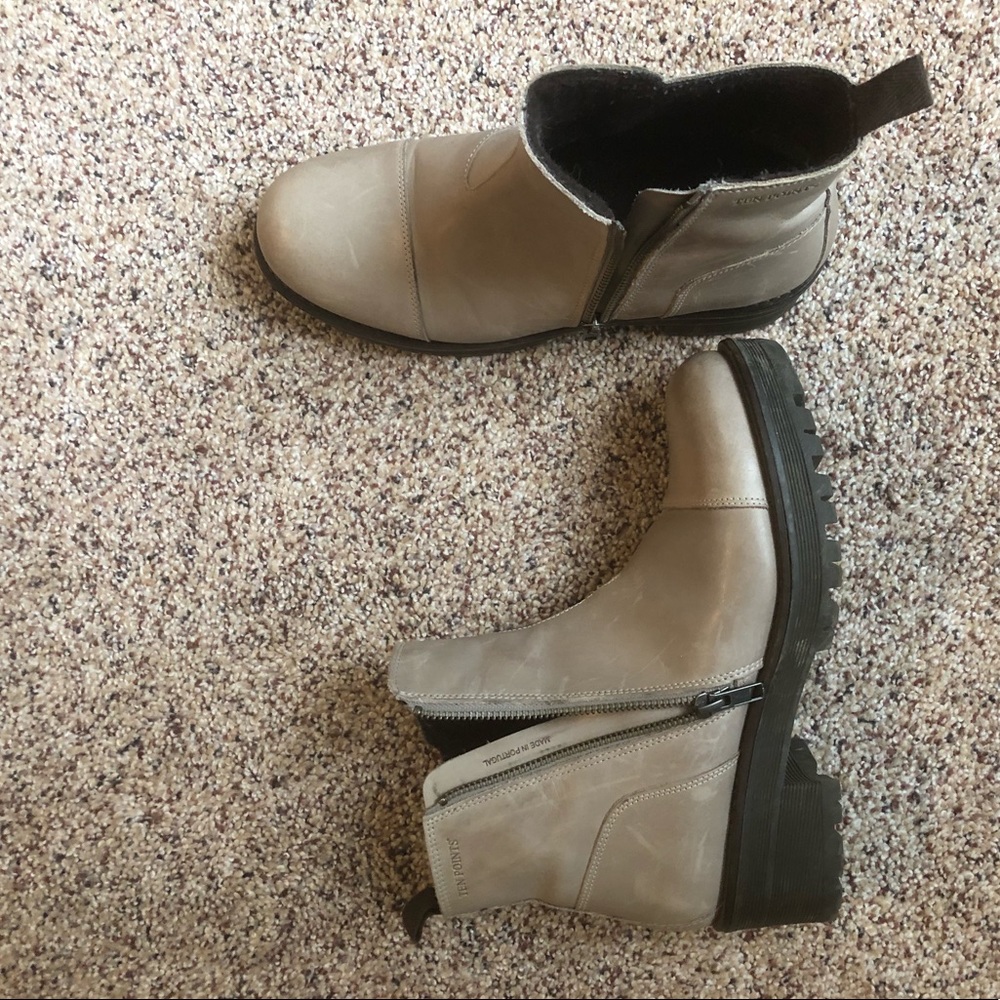 Ten Points Clarisse Taupe Chelsea Boot Zip